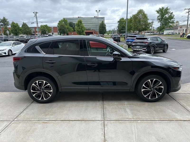 2023 Mazda CX-5 2.5 S Premium PackageImage 4