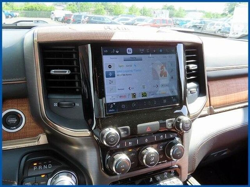 2022 RAM 1500 Laramie LonghornImage 15