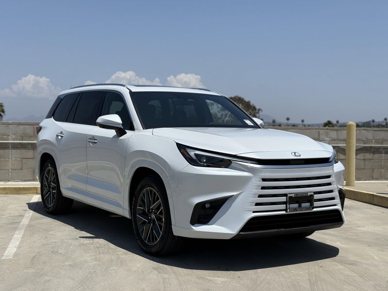 2025 LEXUS TX 350 PremiumImage 2