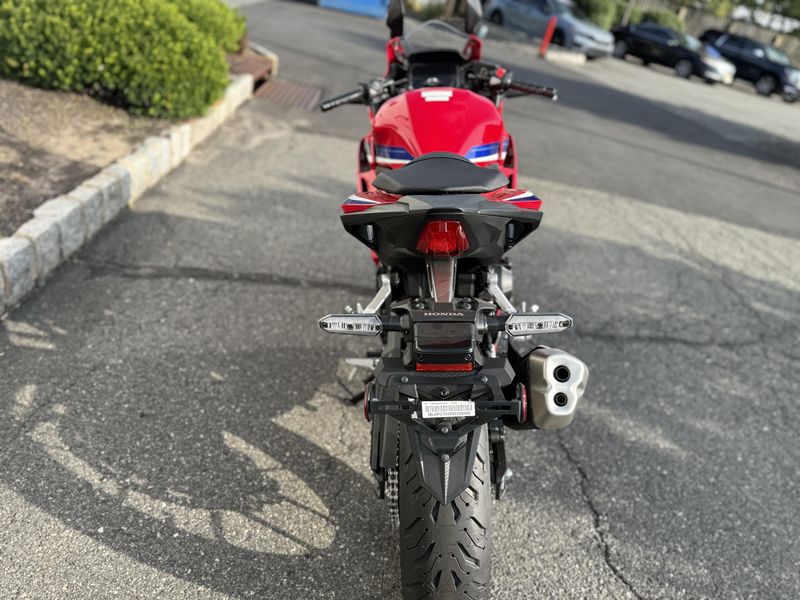 2025 Honda CBR500RImage 5