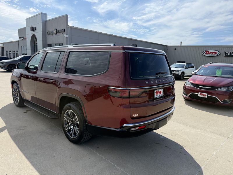 2024 Jeep Wagoneer L Series IIImage 1
