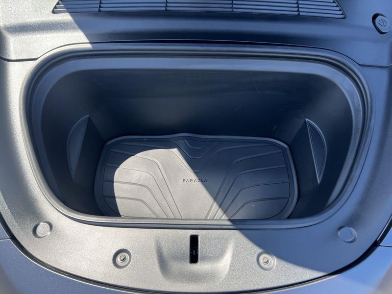 2021 Tesla Model Y Long RangeImage 28