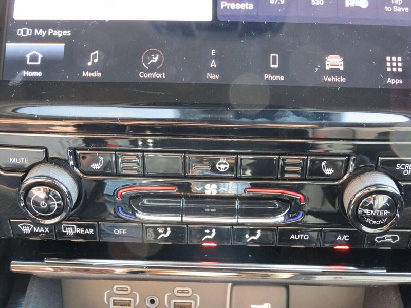 2021 Jeep Grand Cherokee L Limited 4x4 4dr SUVImage 22