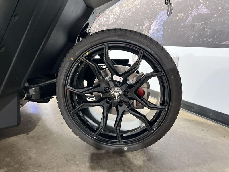 New 2025 Polaris SLINGSHOT S AUTODRIVE Image 18