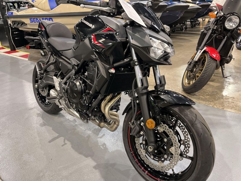 New 2025 Kawasaki Z650 Image 17