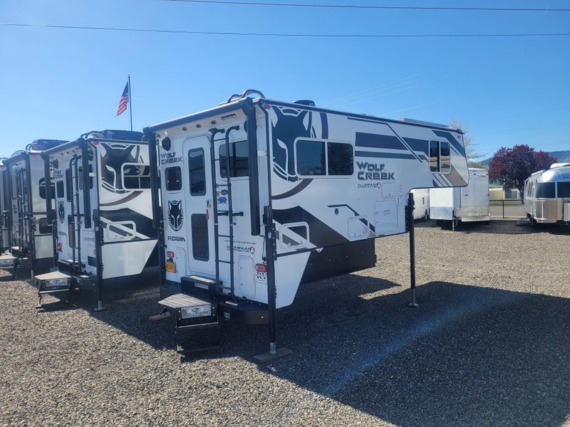 Used 2025 WOLF CREEK 890 Image 4