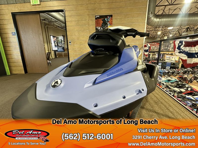 2024 Sea-Doo SPARK FOR 3 CONVENIENCE PACKAGE Image 4