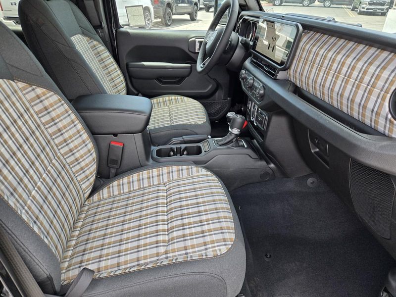 New 2026 Jeep Wrangler 4-door 85th Anniversary Edition