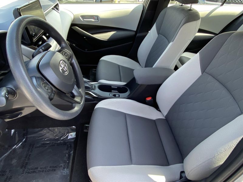 Used 2025 Toyota Corolla LEImage 16