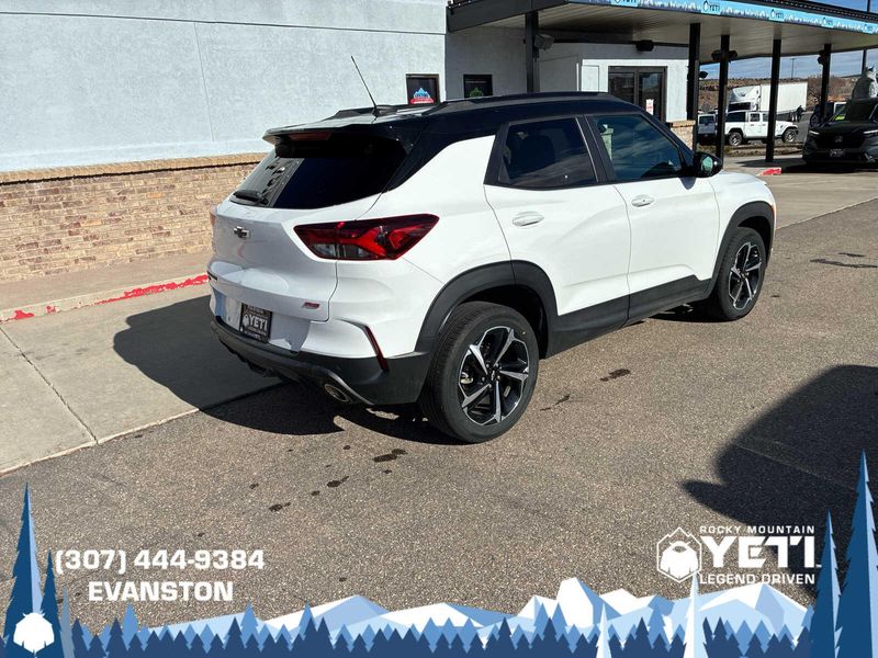 2023 Chevrolet Trailblazer RS photo 3