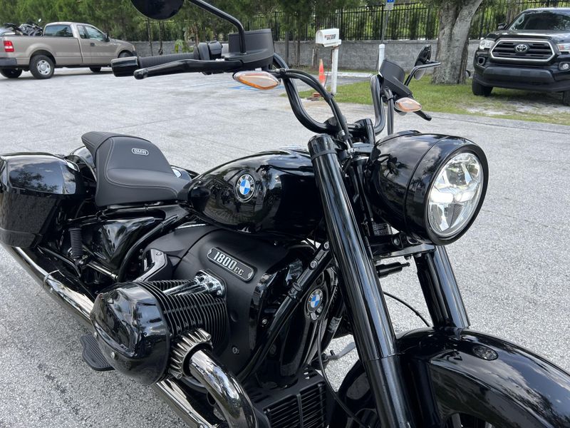 New 2024 BMW R 18 Roctane 