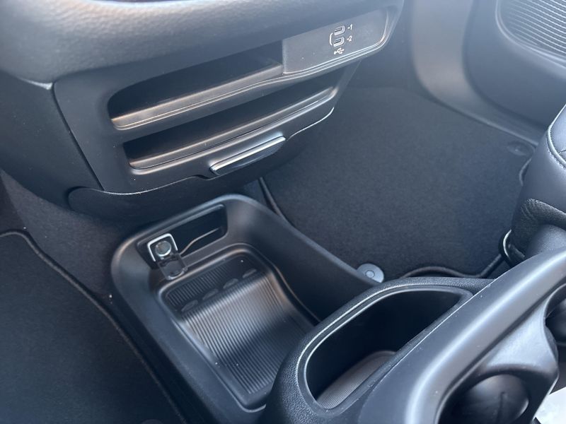 New 2026 Chrysler Pacifica SelectImage 30