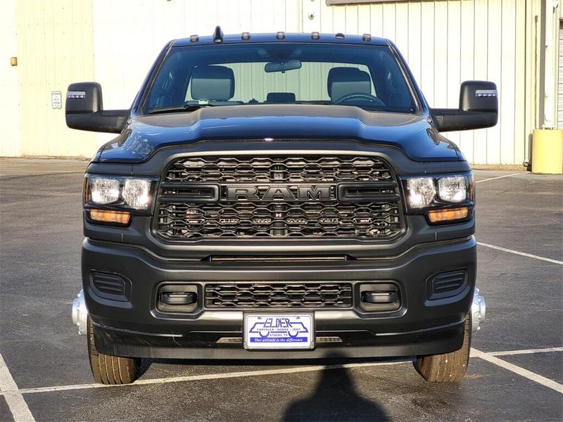 2024 RAM 3500 Tradesman Crew Cab 4x4 8