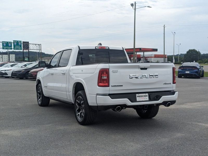 2025 RAM 1500 Laramie Crew Cab 4x4 5