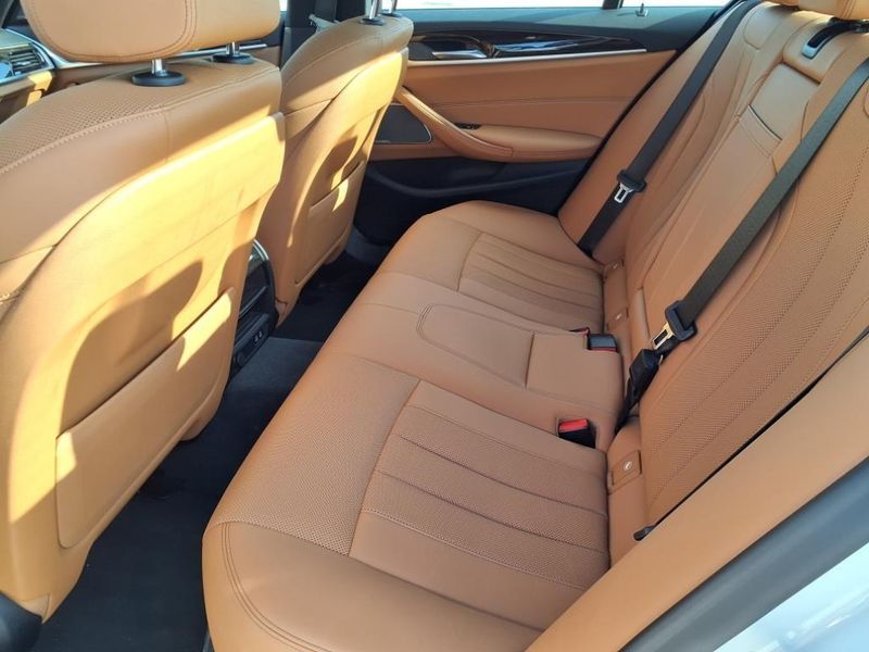 2021 BMW 530i 530iImage 17