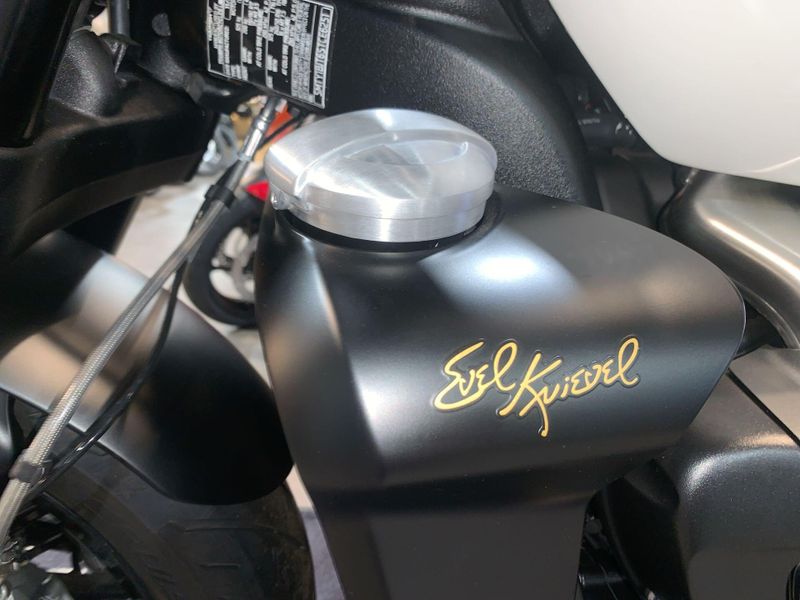 New 2025 Triumph ROCKET 3 GT EVEL KNIEVEL EDITION Image 19