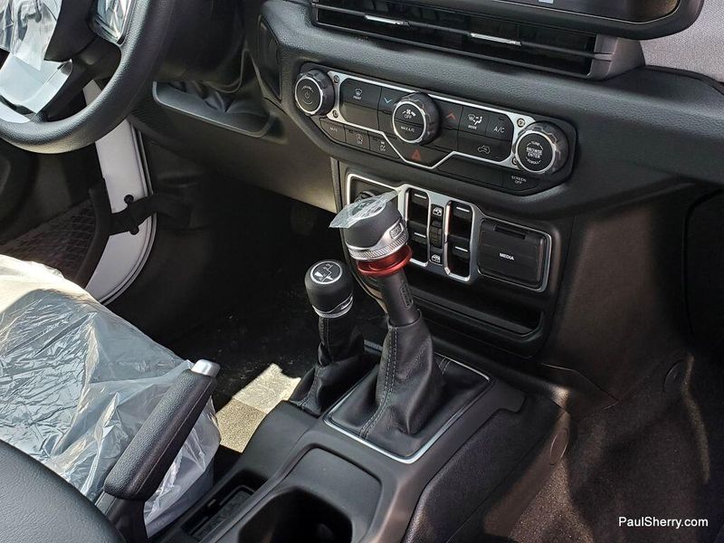2025 Jeep Wrangler 4-door SportImage 11