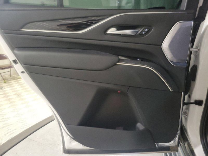 2023 Cadillac Escalade V-Series photo 24