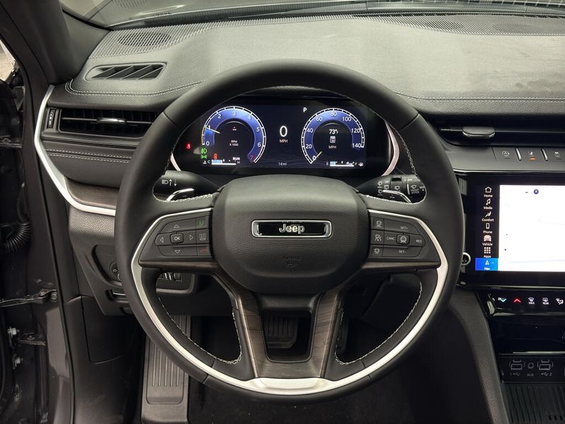 New 2026 Jeep Grand Cherokee L Limited Reserve 4x4Image 12