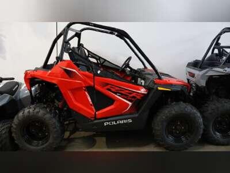NEW 2026 POLARIS RZR 200 EFI Image 3