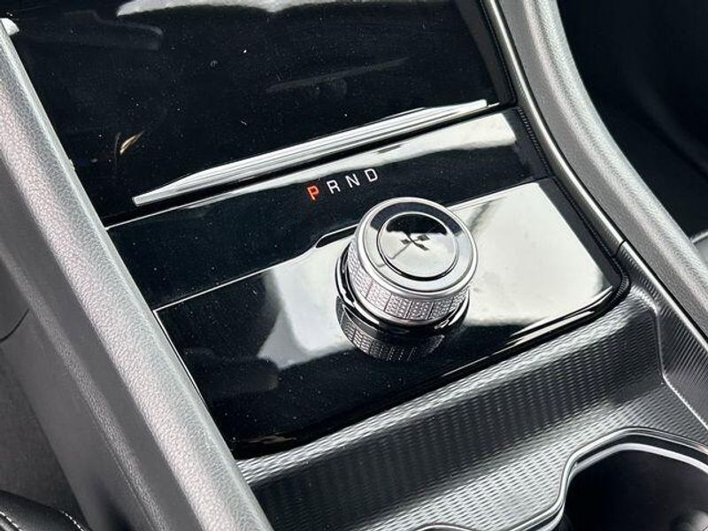 New 2026 Jeep Grand Cherokee Limited 4x2Image 22