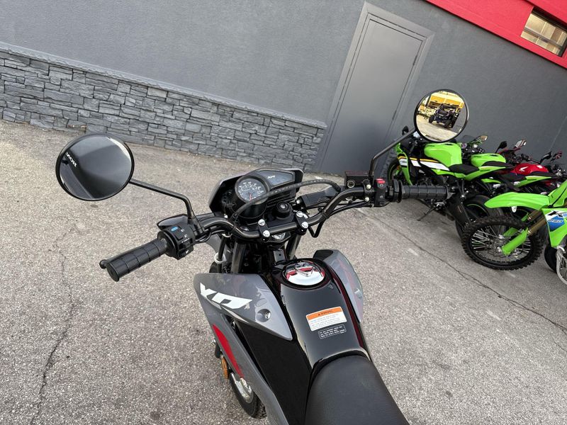 New 2025 Honda XR150L Image 15