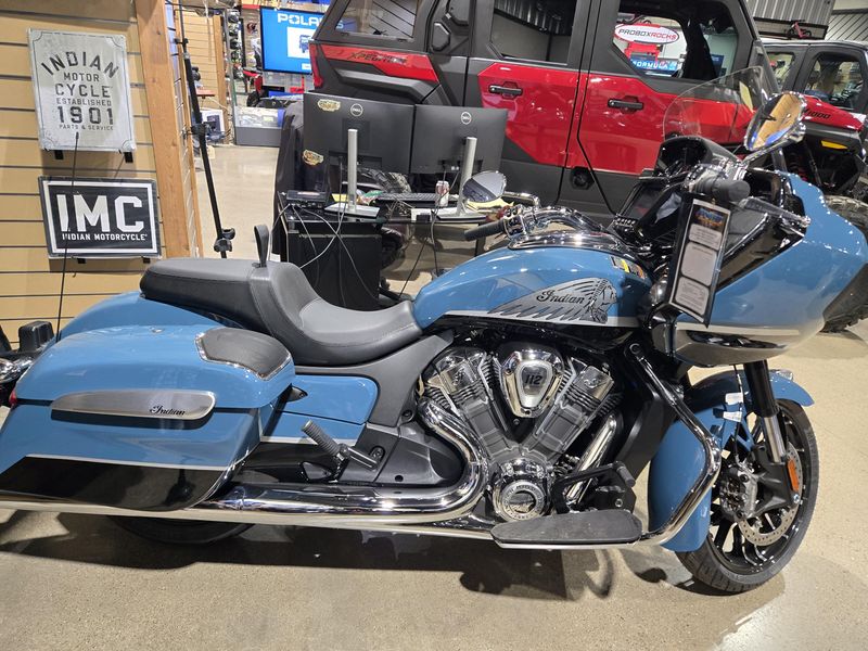 NEW 2026 INDIAN MOTORCYCLE CHALLENGER LIMITED WITH 112 PACKAGE Image 2