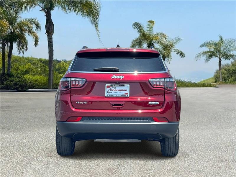 Used 2022 Jeep Compass Latitude Lux
