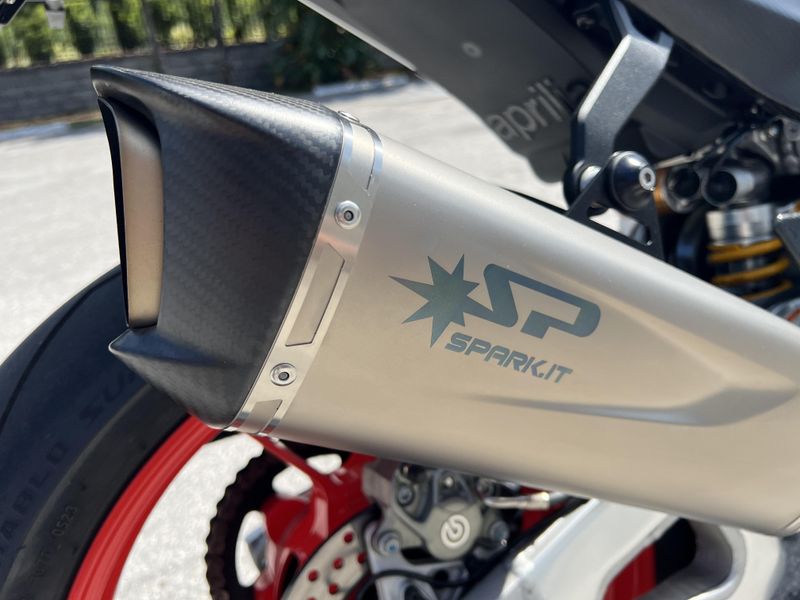 2024 Aprilia Tuono V4 Factory 1100 