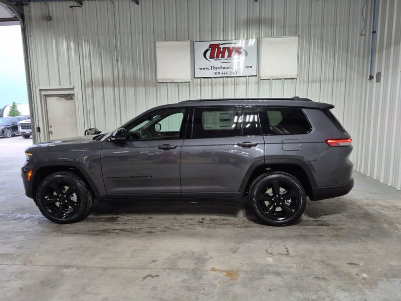 New 2025 Jeep Grand Cherokee L Limited 4x4Image 20