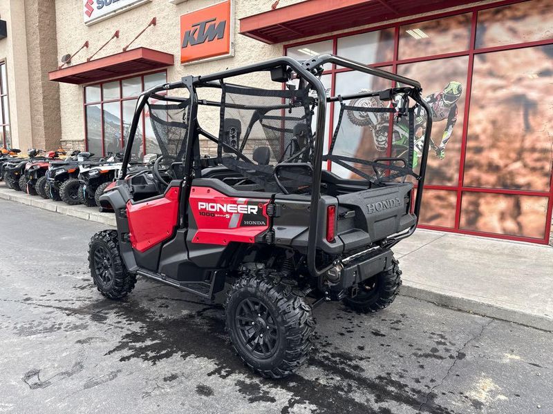 New 2025 Honda PIONEER 10005 DELUXE 