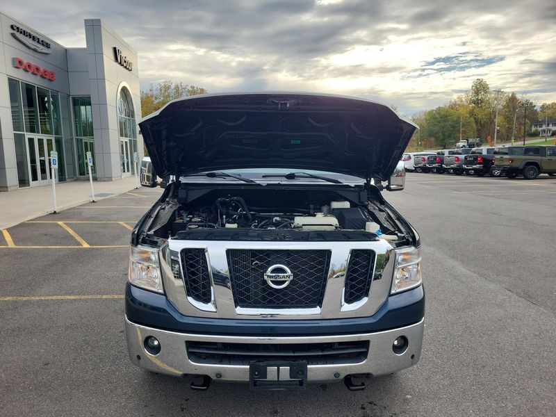 Used 2017 Nissan NV Passenger SLImage 22