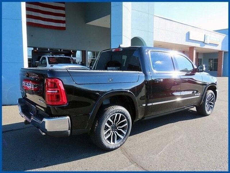 2025 RAM 1500 LimitedImage 5