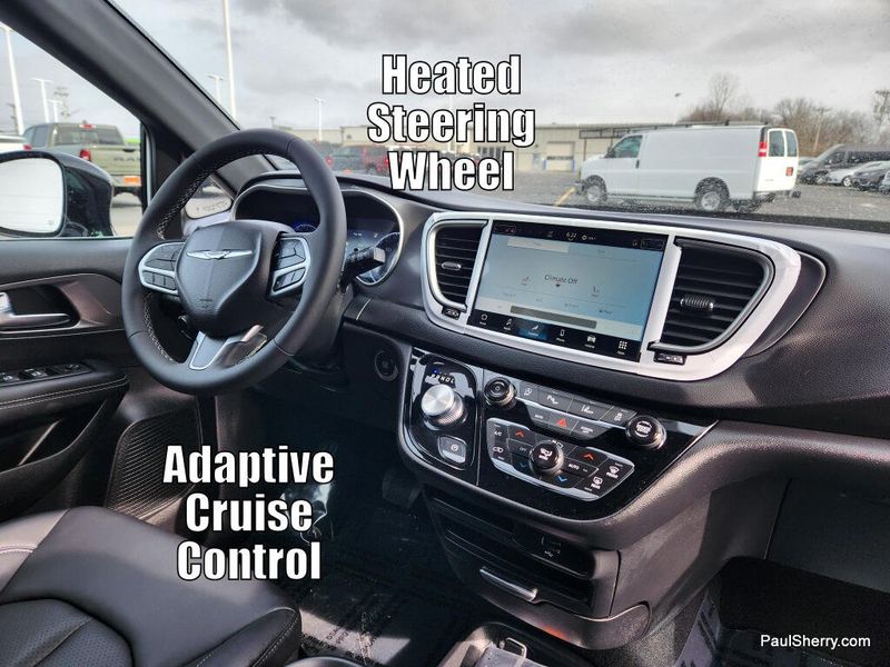 New 2026 Chrysler Voyager LX