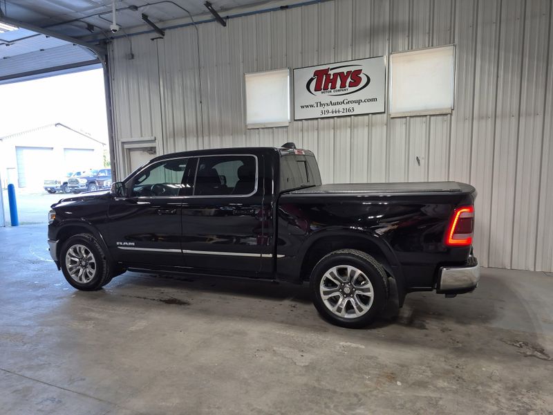 2023 RAM 1500 LimitedImage 19