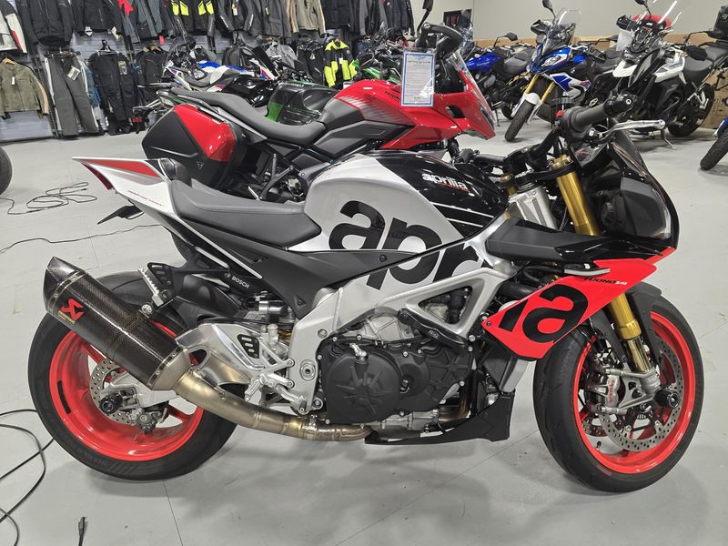 2019 Aprilia Tuono V4 1100 FactoryImage 1
