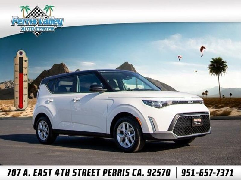 2023 Kia Soul SImage 1