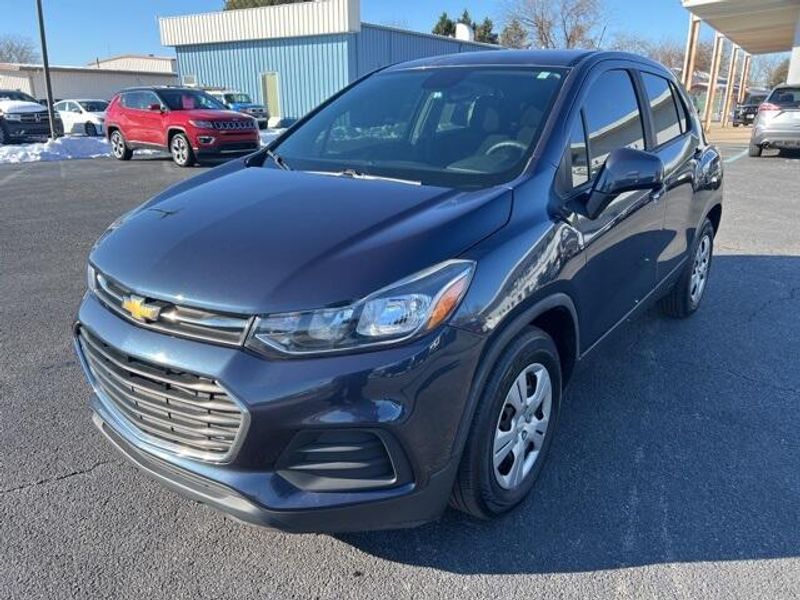 2018 Chevrolet Trax LSImage 3