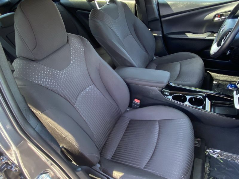 Used 2018 Toyota Prius ThreeImage 11