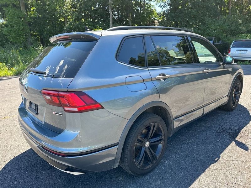 2019 Volkswagen Tiguan 2.0T SEL R-LineImage 14