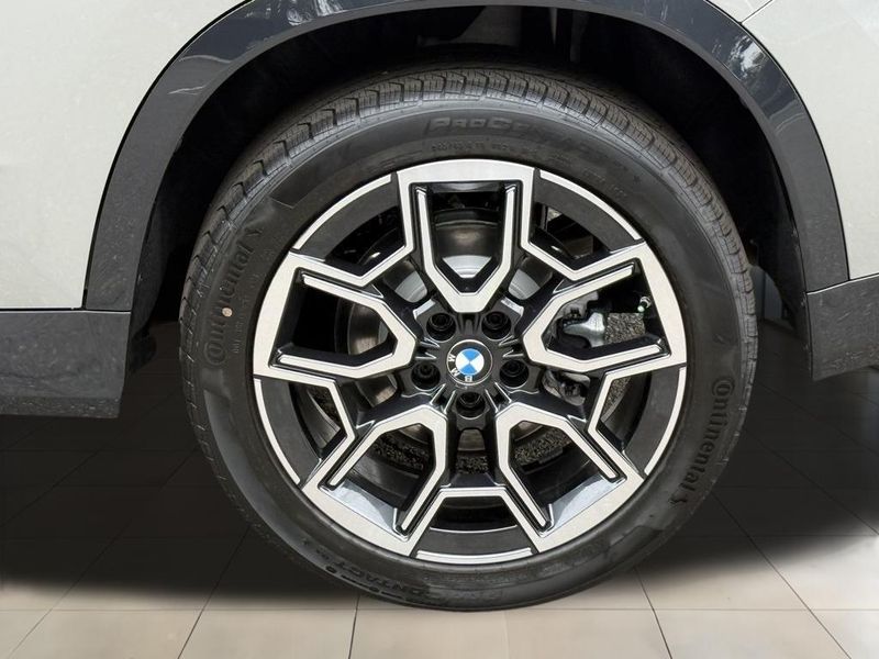 2025 BMW X1 xDrive28iImage 17