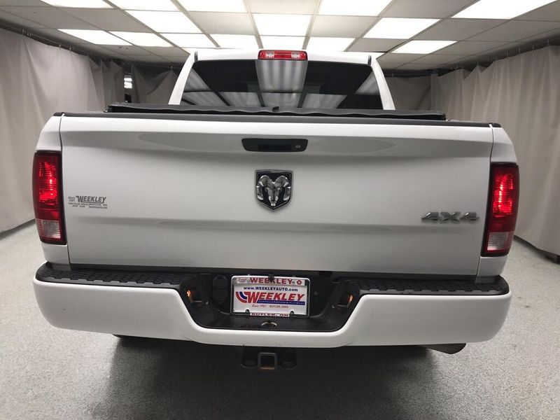 Used 2017 RAM 1500 ExpressImage 3