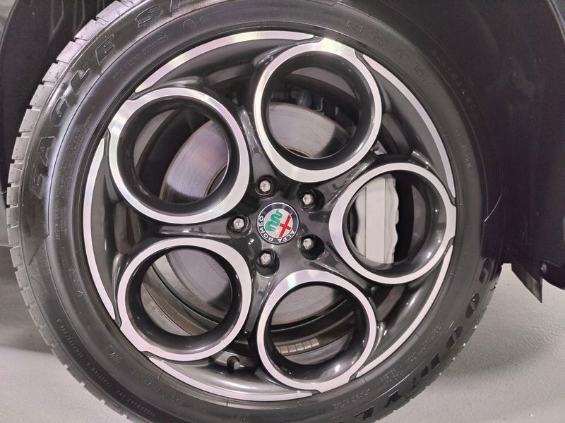 Used 2024 Alfa Romeo Tonale Ti eAWD Premium w/Sunroof/AudioImage 29