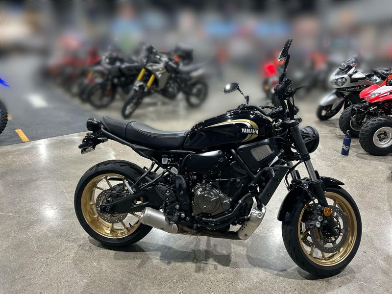 Used 2023 Yamaha XSR700 Image 16