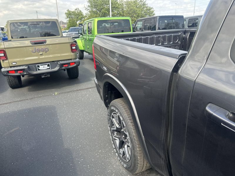 New 2025 RAM 1500 LaramieImage 6