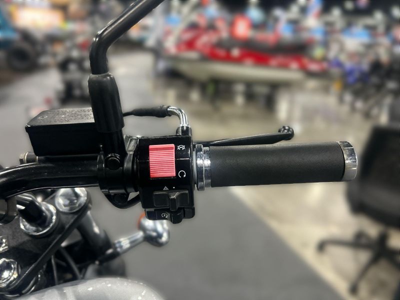 Used 2018 Suzuki S40 Image 21