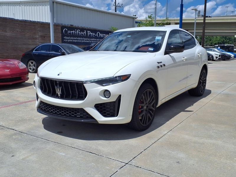 2022 Maserati Levante ModenaImage 9
