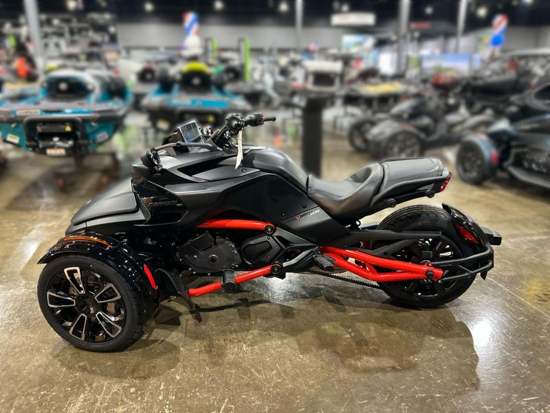 New 2026 Can-Am SPYDER F3-S (SE6) Image 11