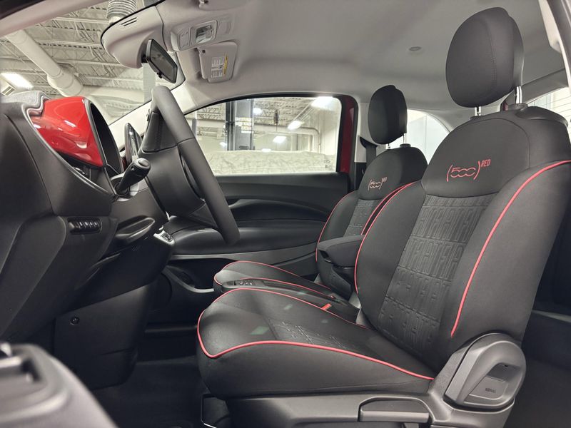 2024 Fiat 500e Inspi(red)Image 3