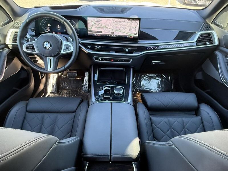Used 2025 BMW X5 M60iImage 32